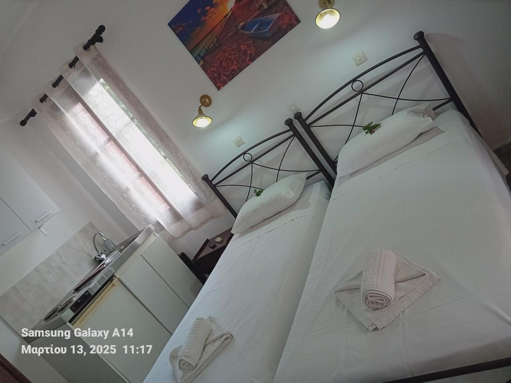 דירות מית'ימנה Giorgos House מראה חיצוני תמונה